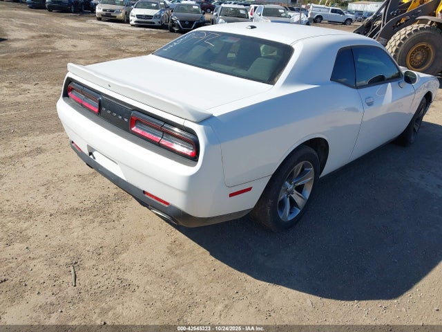 2C3CDZAG8KH677561 Dodge Challenger