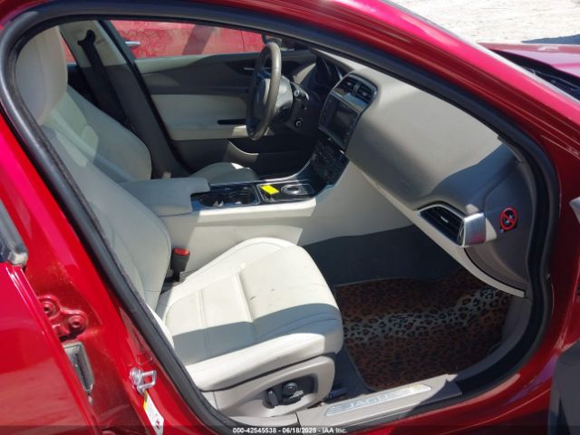 2017 JAGUAR XE SAJAE4BN9HA968191 Photo 7