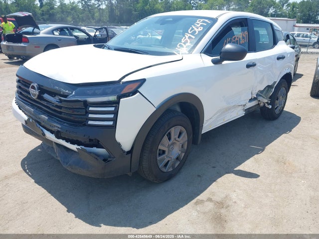 Nissan kicks mpv 2025 3N8AP6BA4SL313975 Image 2