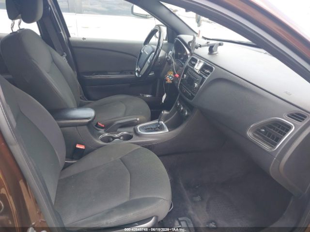 2012 CHRYSLER 200 1C3CCBBBXCN169548 Photo 4