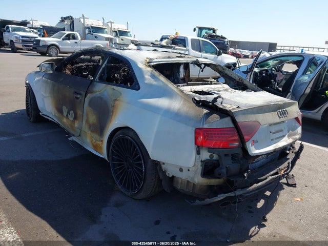 2014 AUDI S5 WAUVGAFR8EA044372 Photo 2
