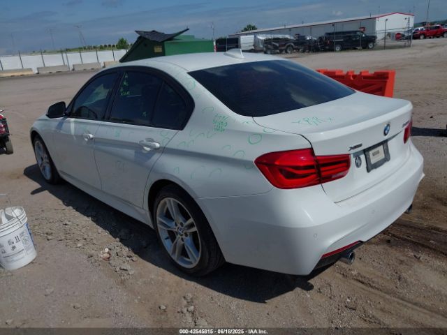 2018 BMW 340I WBA8B7C5XJA584557 Photo 2