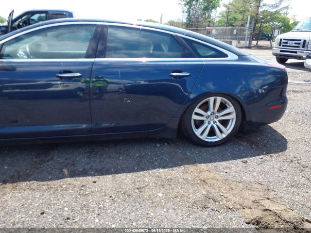 2011 JAGUAR XJ SAJWA2GB9BLV06939 Photo 5
