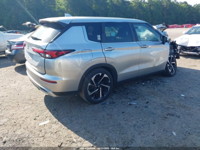 2022 MITSUBISHI OUTLANDER JA4J3UA87NZ083866 Photo 3