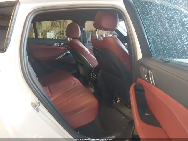2021 BMW X6 5UXCY6C02M9F21776 Photo 7
