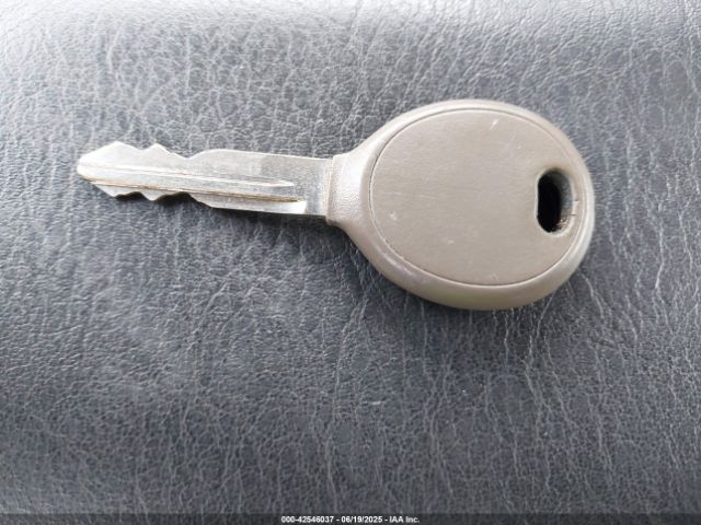 2001 CHRYSLER LHS 2C3HC56G31H651734 Photo 10