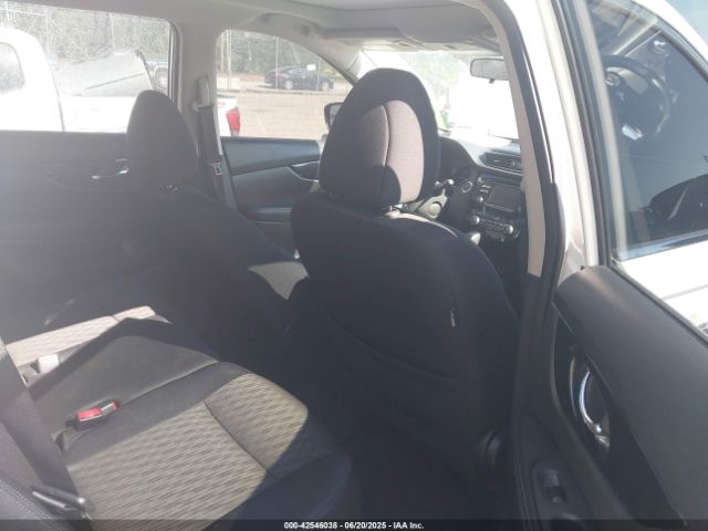 2017 NISSAN ROGUE 5N1AT2MV0HC768550 Photo 7