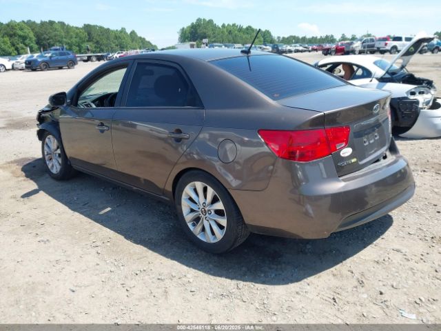 2013 KIA FORTE KNAFU4A23D5694078 Photo 2