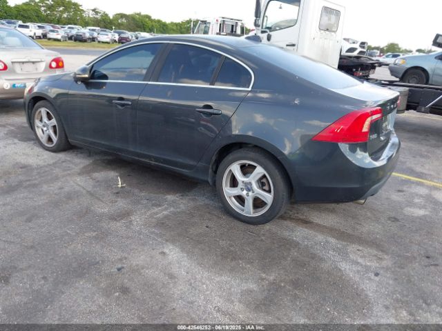 2012 VOLVO S60 YV1622FSXC2042252 Photo 2