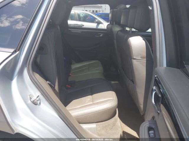 2022 PORSCHE MACAN WP1AA2A56NLB01975 Photo 7