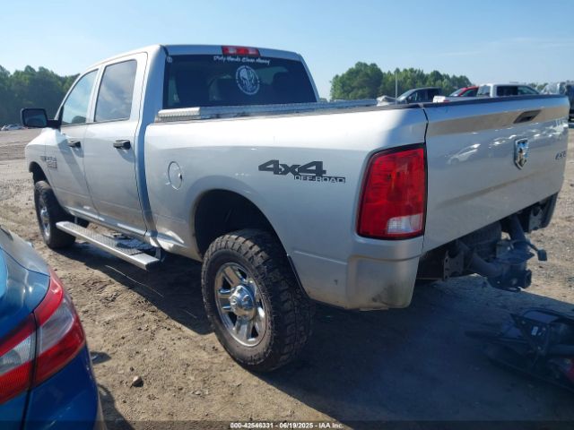 2016 RAM 2500 3C6UR5CJ6GG124540 Photo 2