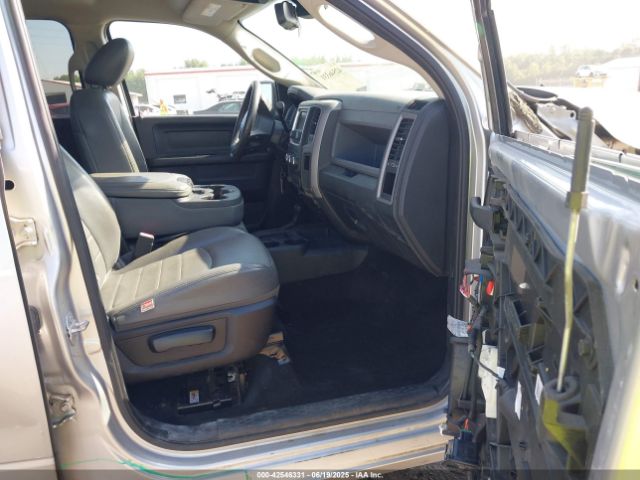 2016 RAM 2500 3C6UR5CJ6GG124540 Photo 4