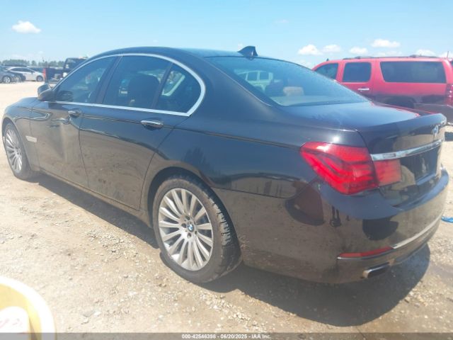 2013 BMW 740I WBAYA6C59DC994935 Photo 2