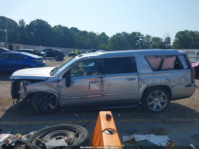 2020 CADILLAC ESCALADE ESV 1GYS3HKJ9LR188161 Photo 5