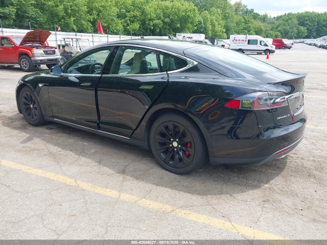 2016 TESLA MODEL S 5YJSA1E47GF136449 Photo 2