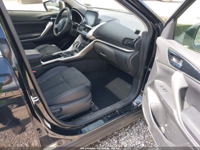 2022 MITSUBISHI ECLIPSE CROSS JA4ATWAA7NZ046184 Photo 4