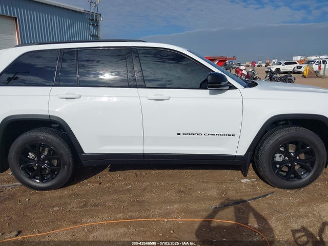 Jeep Grand Cherokee 2025 1C4RJGAG4SC294111 Image 13