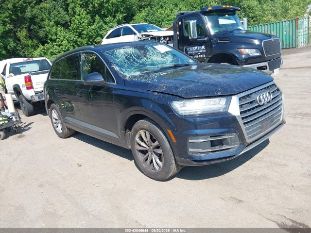 2017 AUDI Q7 WA1LAAF72HD032967 Photo 0
