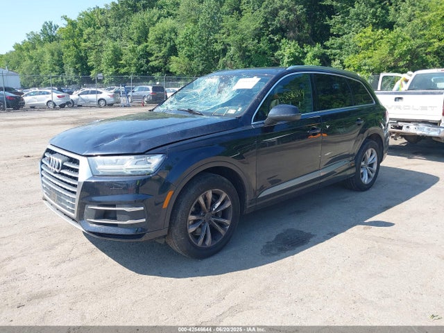 2017 AUDI Q7 WA1LAAF72HD032967 Photo 1