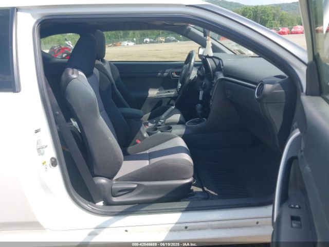 2015 SCION TC JTKJF5C75FJ002248 Photo 4