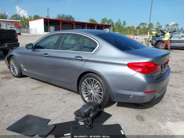 2019 BMW 530I WBAJA5C50KBX87929 Photo 2