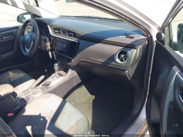 2018 TOYOTA COROLLA 2T1BURHE3JC037469 Photo 4