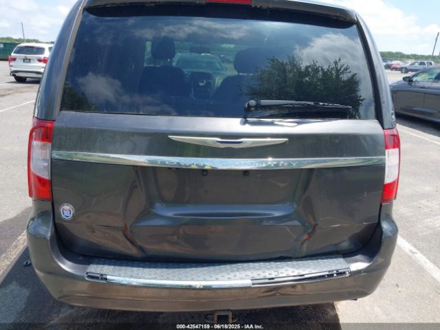 2C4RC1BG3FR619334 Chrysler Town and Country