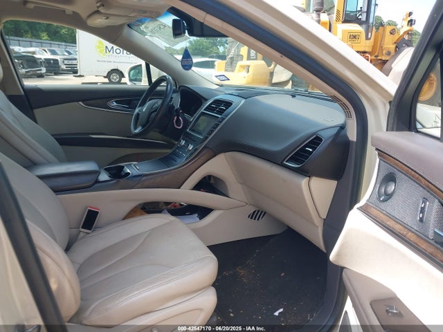 2LMTJ6LR6GBL75245 Lincoln 2016