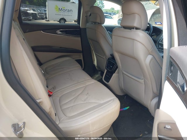 2LMTJ6LR6GBL75245 Lincoln 2016