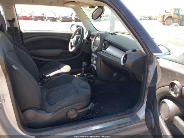 2007 MINI COOPER WMWMF33547TL77235 Photo 4