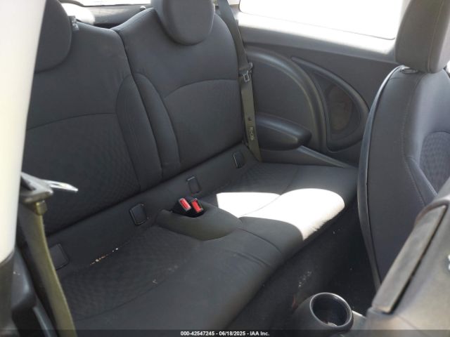 2007 MINI COOPER WMWMF33547TL77235 Photo 7