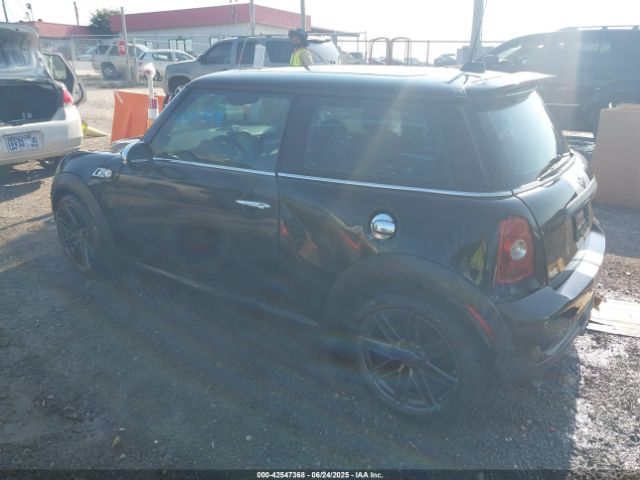 2010 MINI COOPER S WMWMF7C59ATX41423 Photo 2