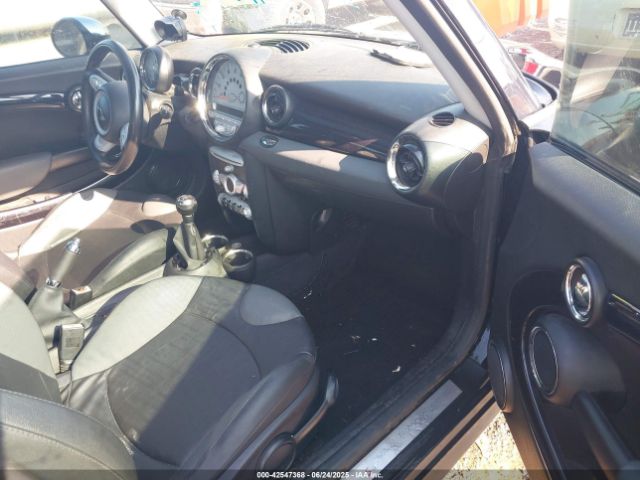 2010 MINI COOPER S WMWMF7C59ATX41423 Photo 4