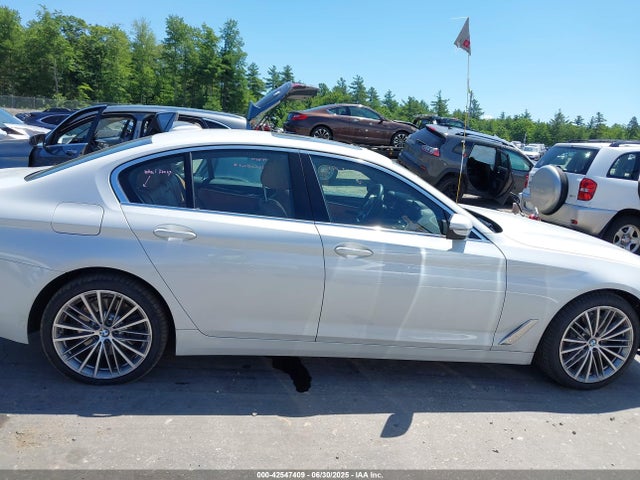WBAJS3C07LCE31112 BMW 540I