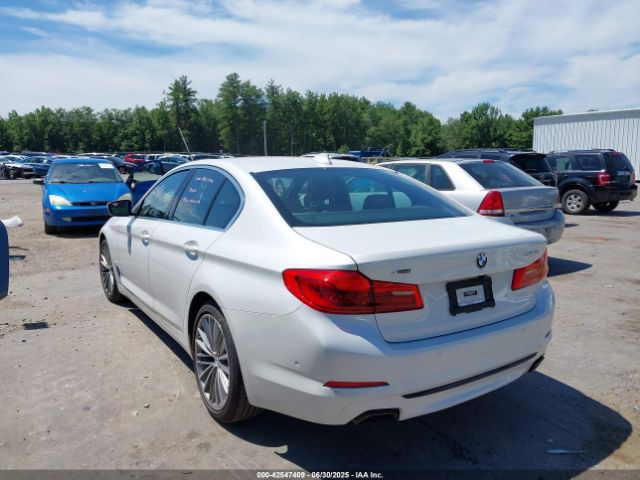 2020 BMW 540I WBAJS3C07LCE31112 Photo 2