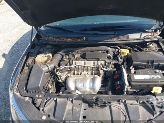 1C3CCCAB0FN608221 Chrysler 2015