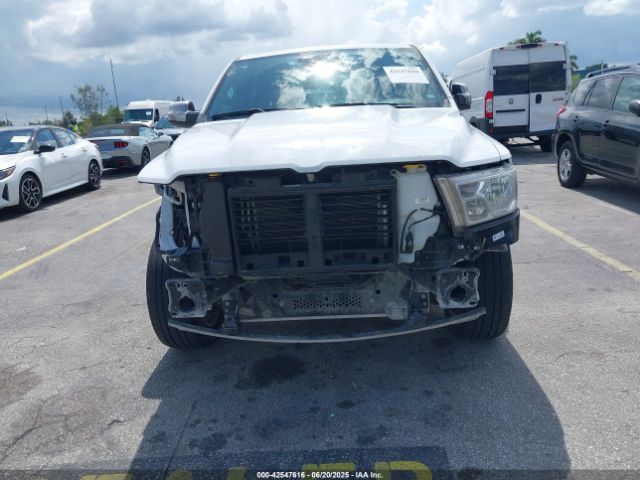 2024 RAM 1500 1C6RREJT3RN205256 Photo 5