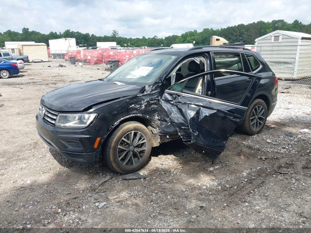 3VV2B7AX7MM114069 Volkswagen Tiguan 2.0t Se/2.0t Se R-line Black/2.0t Sel