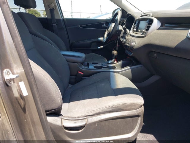 5XYPG4A35HG257235 KIA 2017