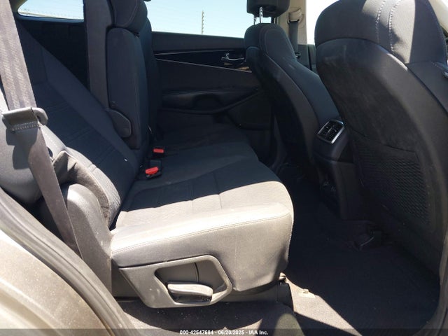 5XYPG4A35HG257235 KIA 2017