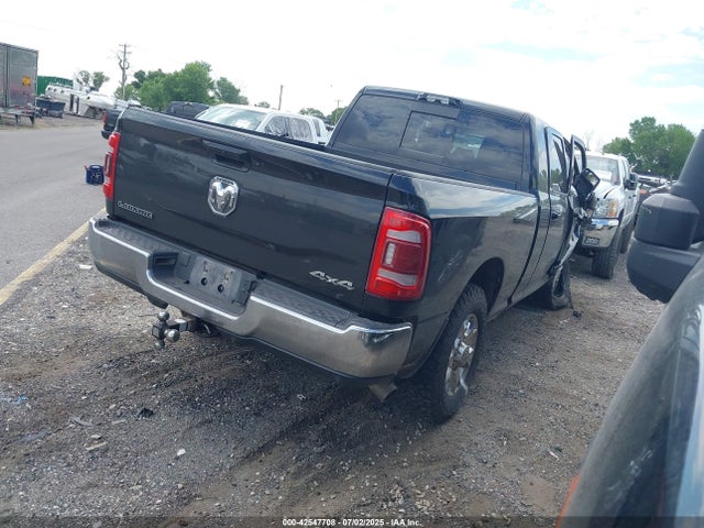 RAM 3500 2023 3C63R3ML5PG623801 Image 4