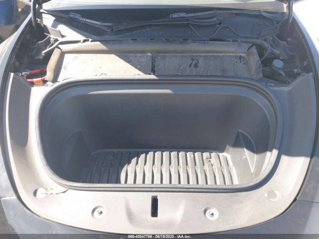 2021 TESLA MODEL Y 5YJYGDEE4MF230965 Photo 9