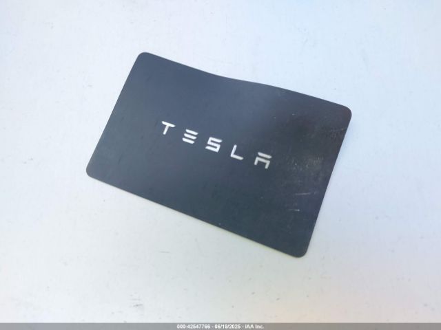 2021 TESLA MODEL Y 5YJYGDEE4MF230965 Photo 10