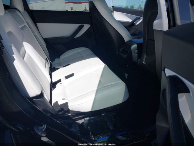 2021 TESLA MODEL Y 5YJYGDEE4MF230965 Photo 7
