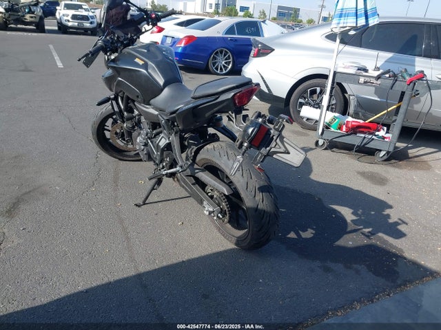 JYARM32YXRA001899 Yamaha Mtn690 (mt-07)