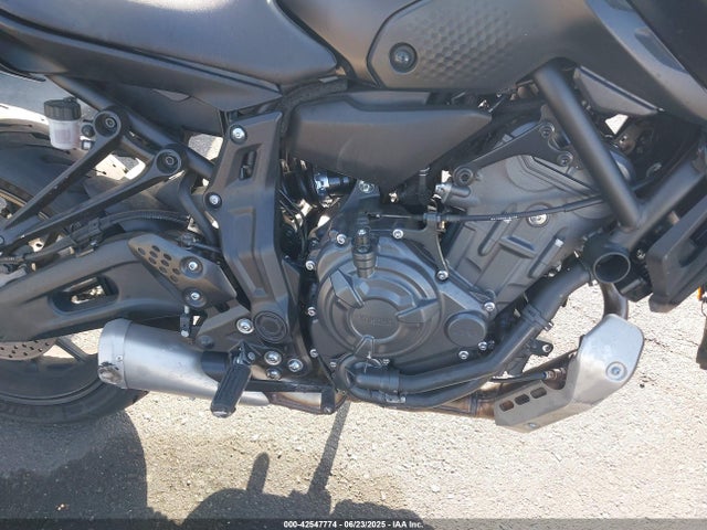 JYARM32YXRA001899 Yamaha Mtn690 (mt-07)