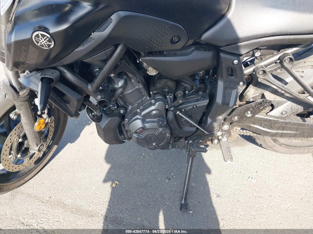 JYARM32YXRA001899 Yamaha Mtn690 (mt-07)
