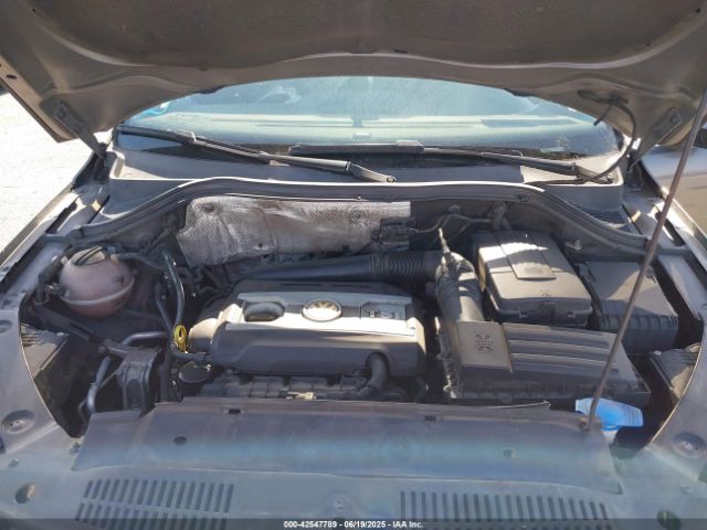 WVGAV7AX9GW616132 Volkswagen 2016
