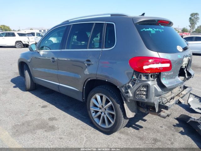 WVGAV7AX9GW616132 Volkswagen 2016