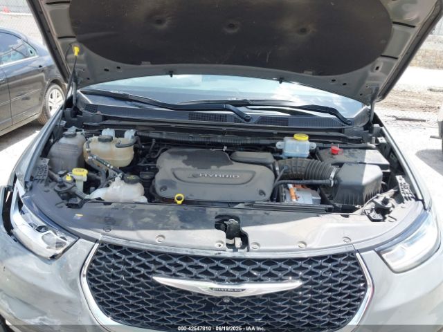 2022 CHRYSLER PACIFICA HYBRID 2C4RC1L73NR121437 Photo 9